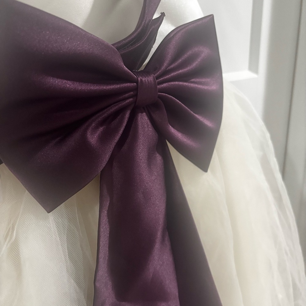 David's Bridal Elegant White Dress